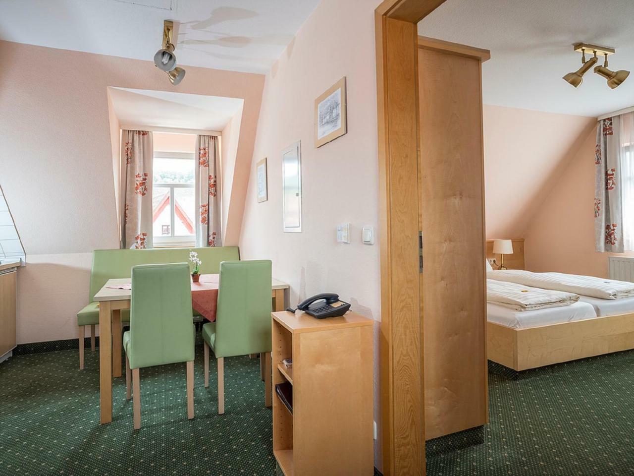 Gaestehaus Moenchshof Sommerhausen Dış mekan fotoğraf