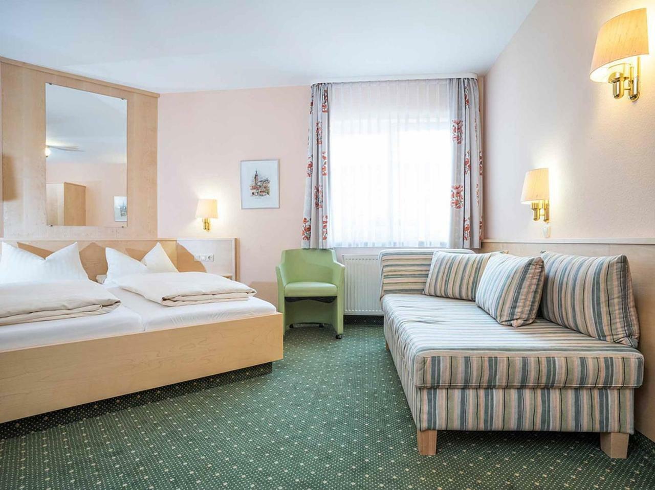 Gaestehaus Moenchshof Sommerhausen Dış mekan fotoğraf